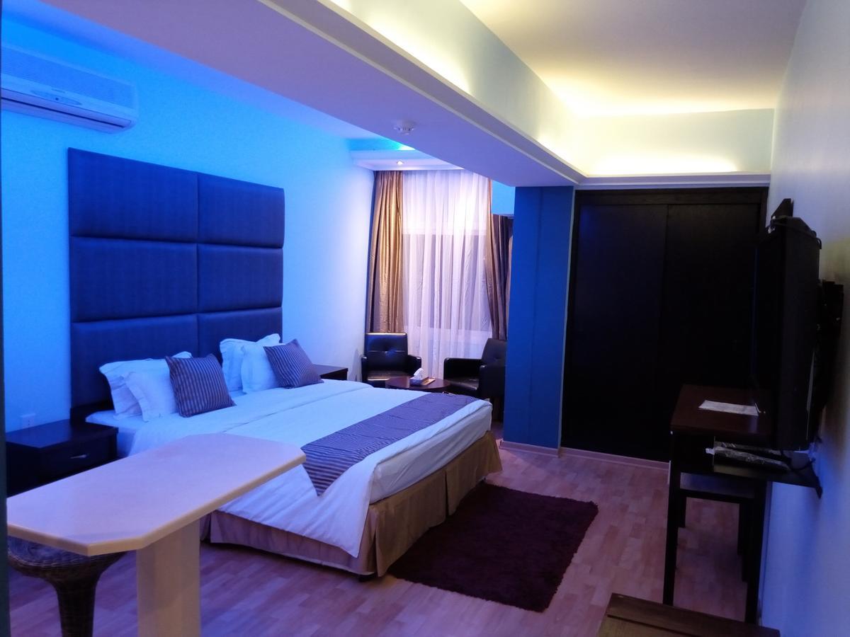 Shayah Suites Aparthotel 3*
