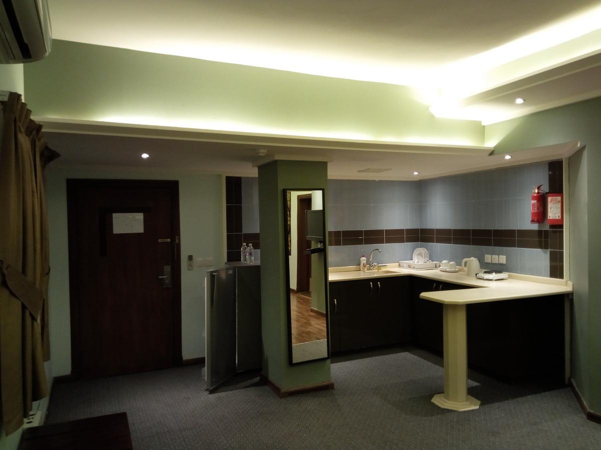 Shayah Suites Aparthotel 3*